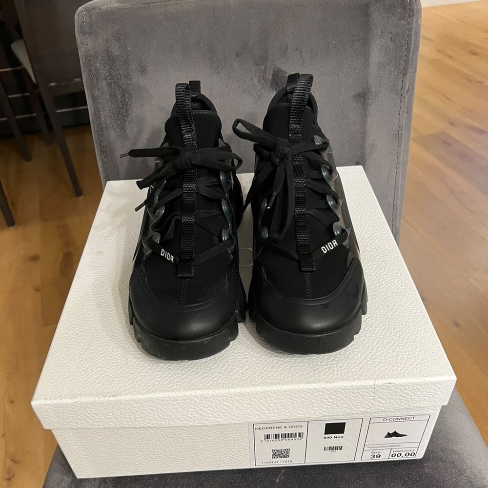New Dior D-connect Sneakers size 8